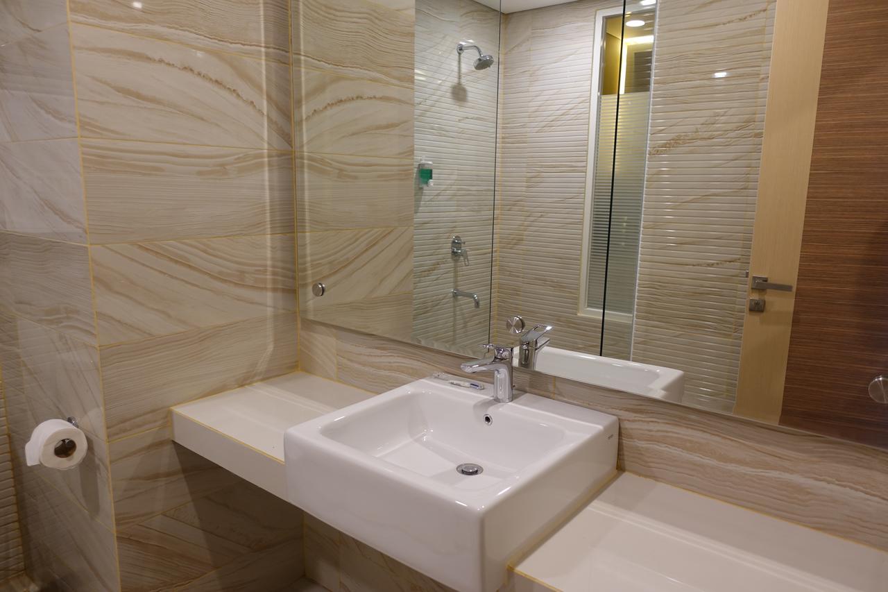 M Hotel Kupang Kupang  Exterior photo